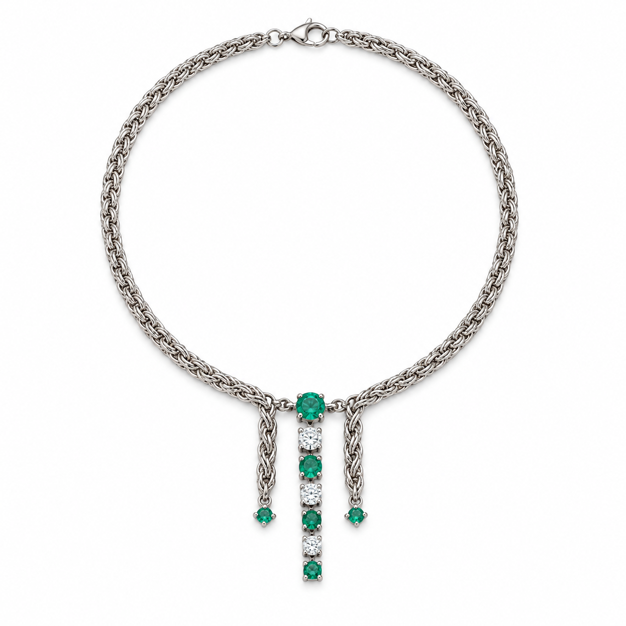Collier Cascade sur fond blanc — maquette IA